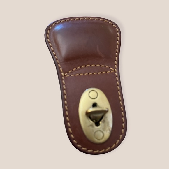 Vintage Coach Sheridan bag in red with brown trim - Picture 8 of 11